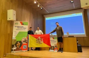 Faltan más carreteras y medios de transporte, creen